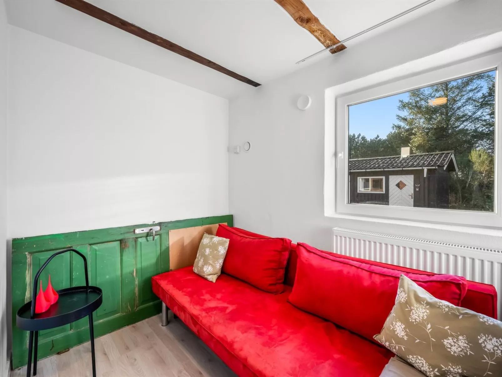 "Vappu" - 400m to the fjord-Binnen