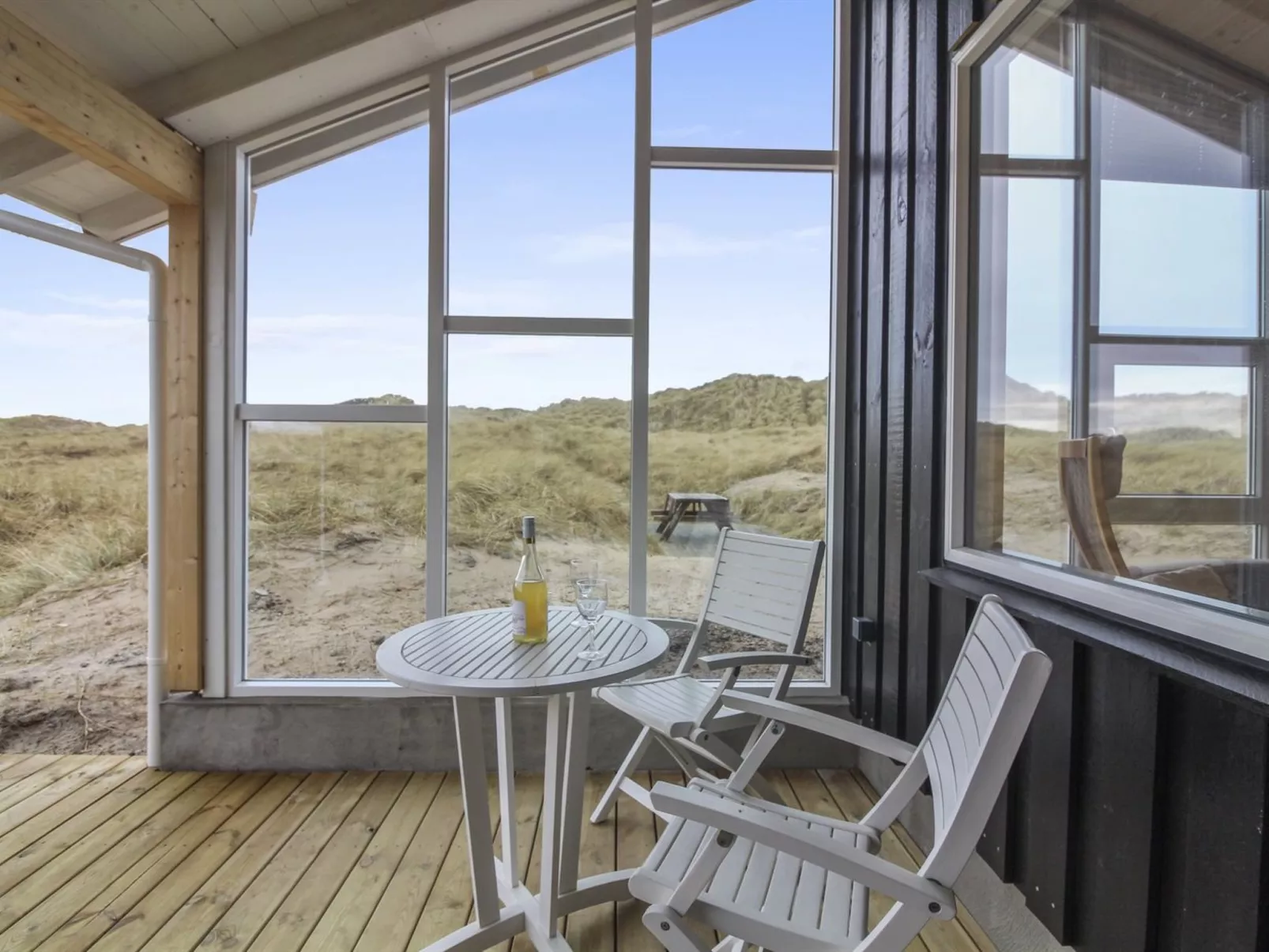 "Emelia" - 50m from the sea-Buiten