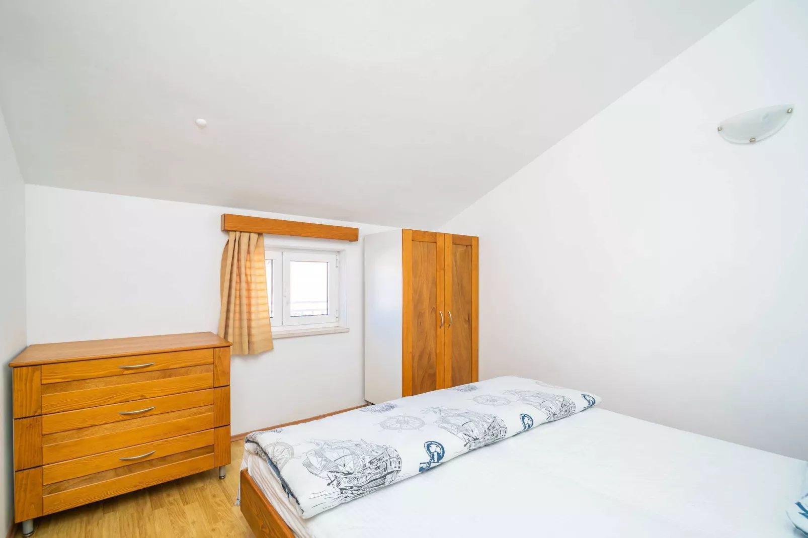 Apartments Senjo - One Bedroom Apartment with Balcony with Sea View (Apartman 1)-Slaapkamer