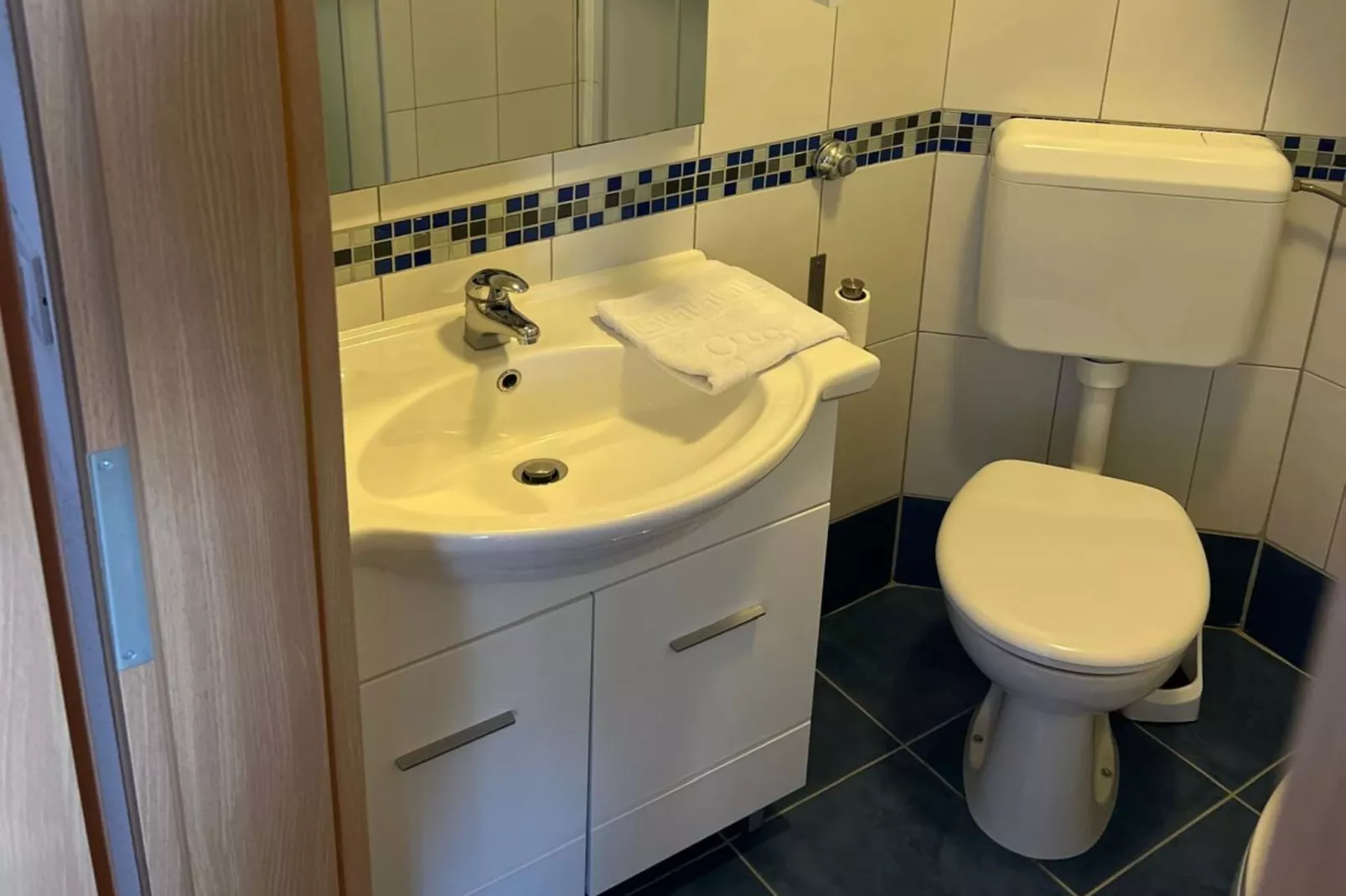 Villa Stella - Two Bedroom Apartment with Balcony and Sea View (Marilena)-Badkamer