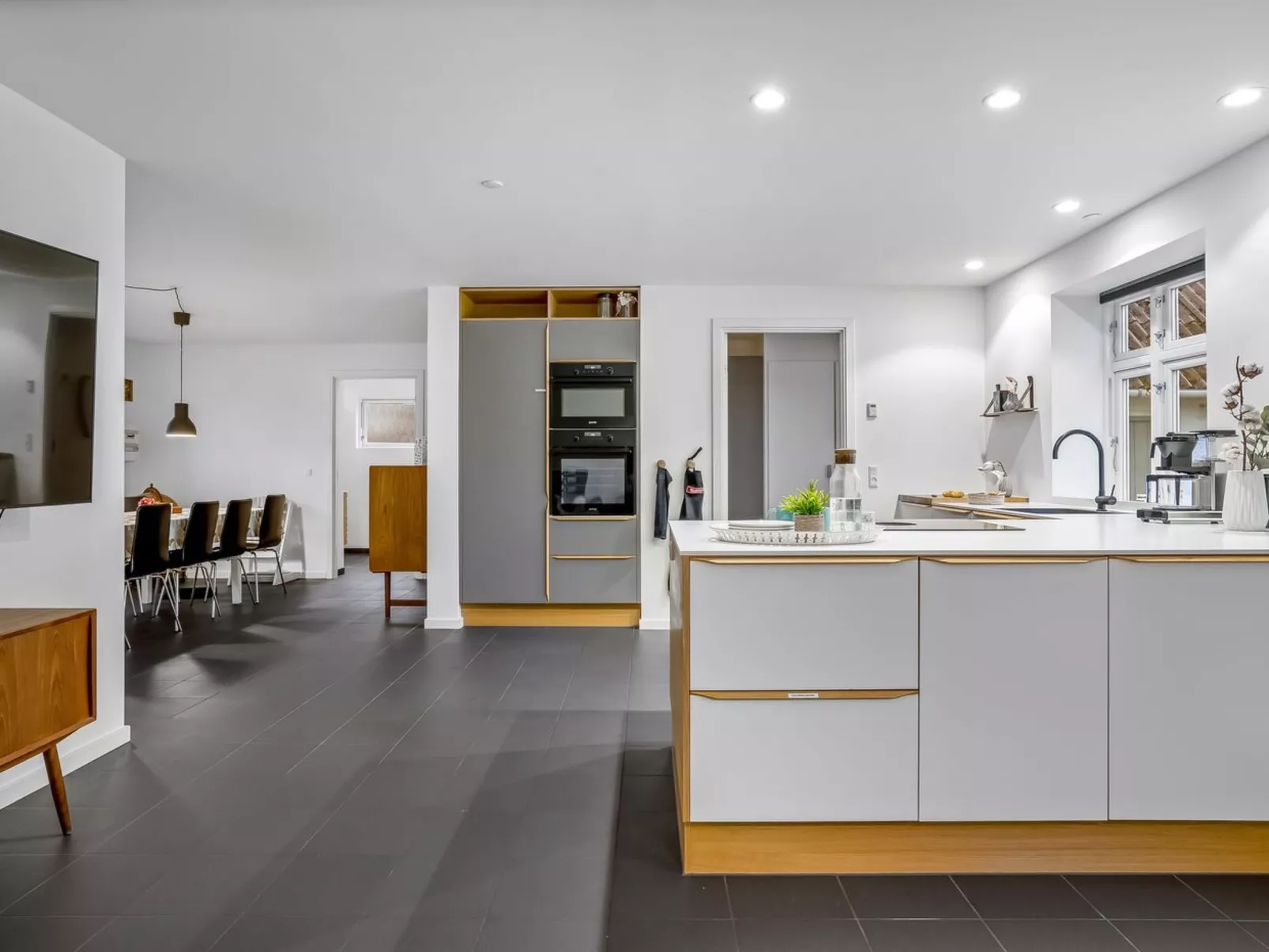 "Afke" - 700m from the sea-Binnen