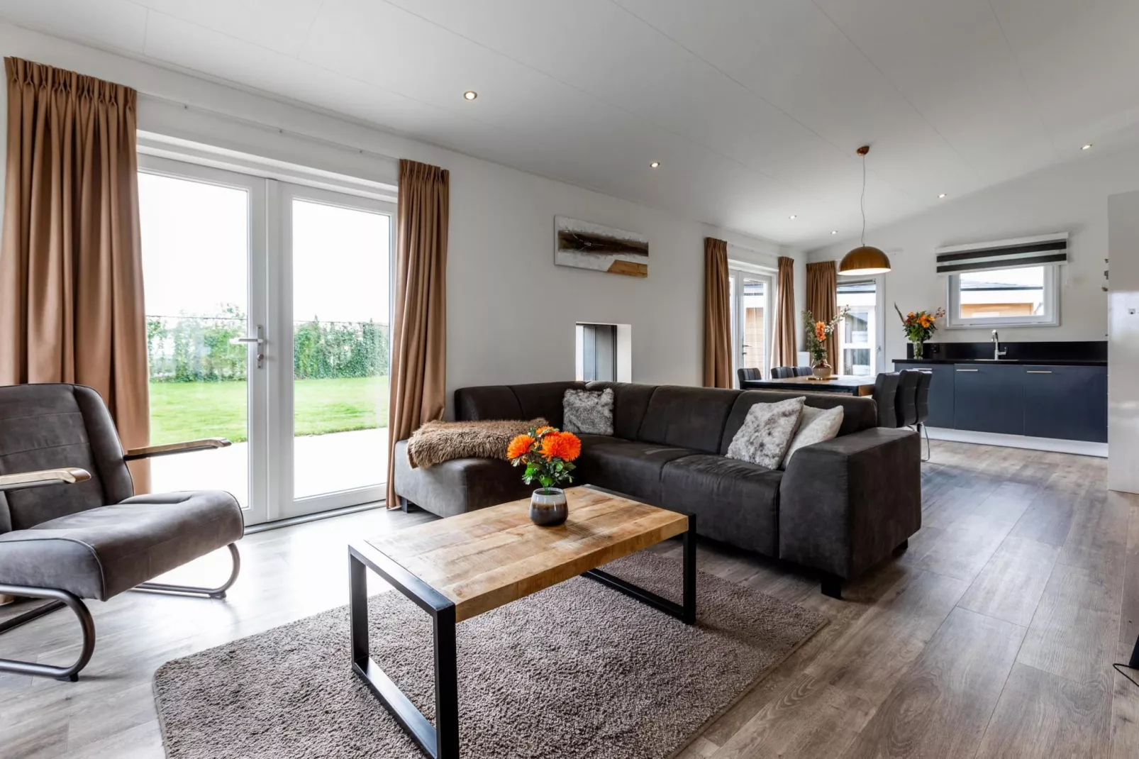 Schaelsbergerbosch - Fireplace & Sauna-Woonkamer