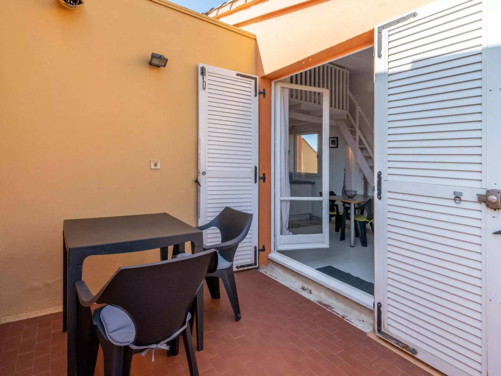 Les 4 Soleils AB-Buiten