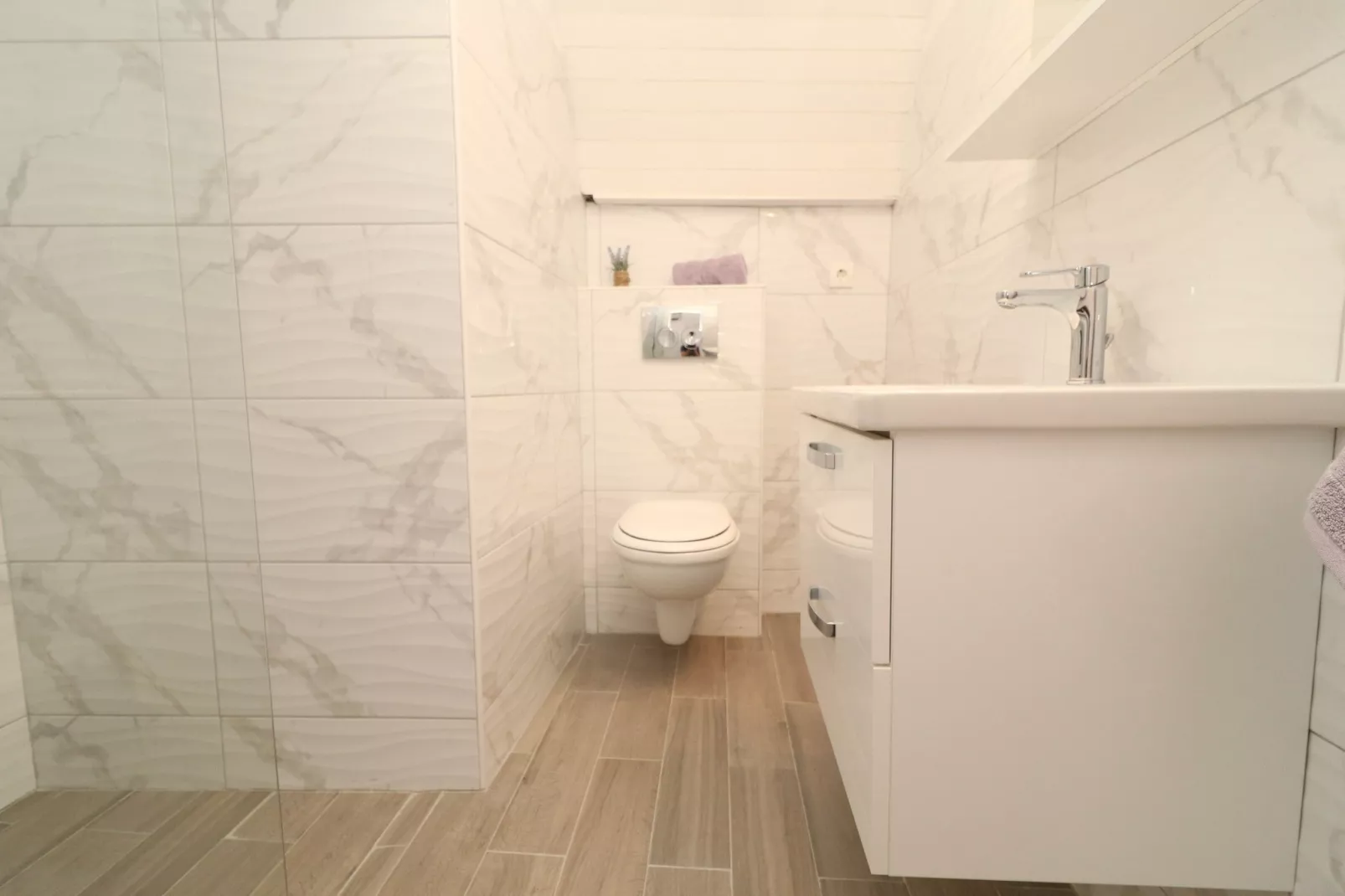 Studio Joković - Studio Apartment with Terrace and City View - Badkamer