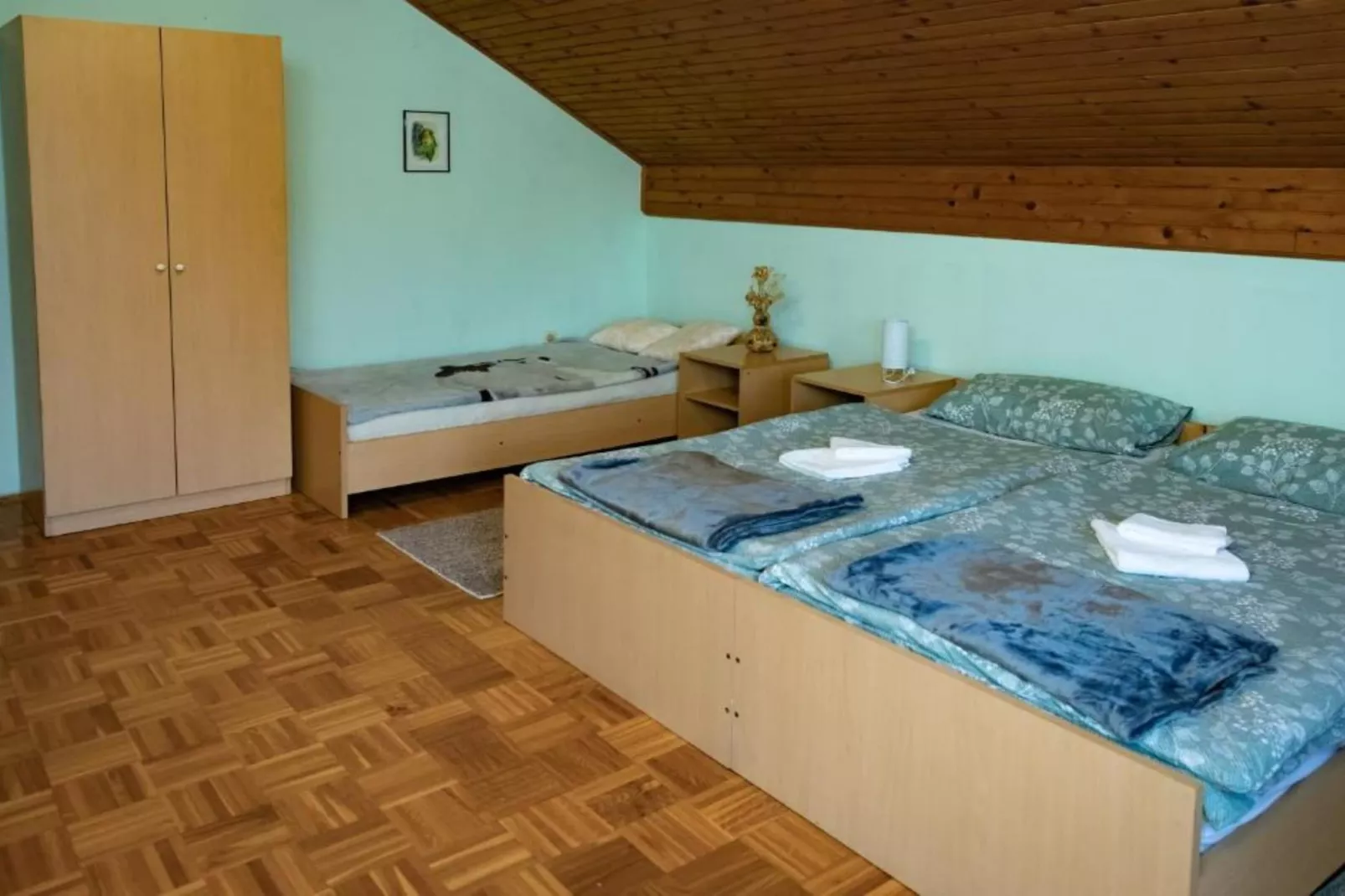 One Bedroom Magic Room (1)-Slaapkamer