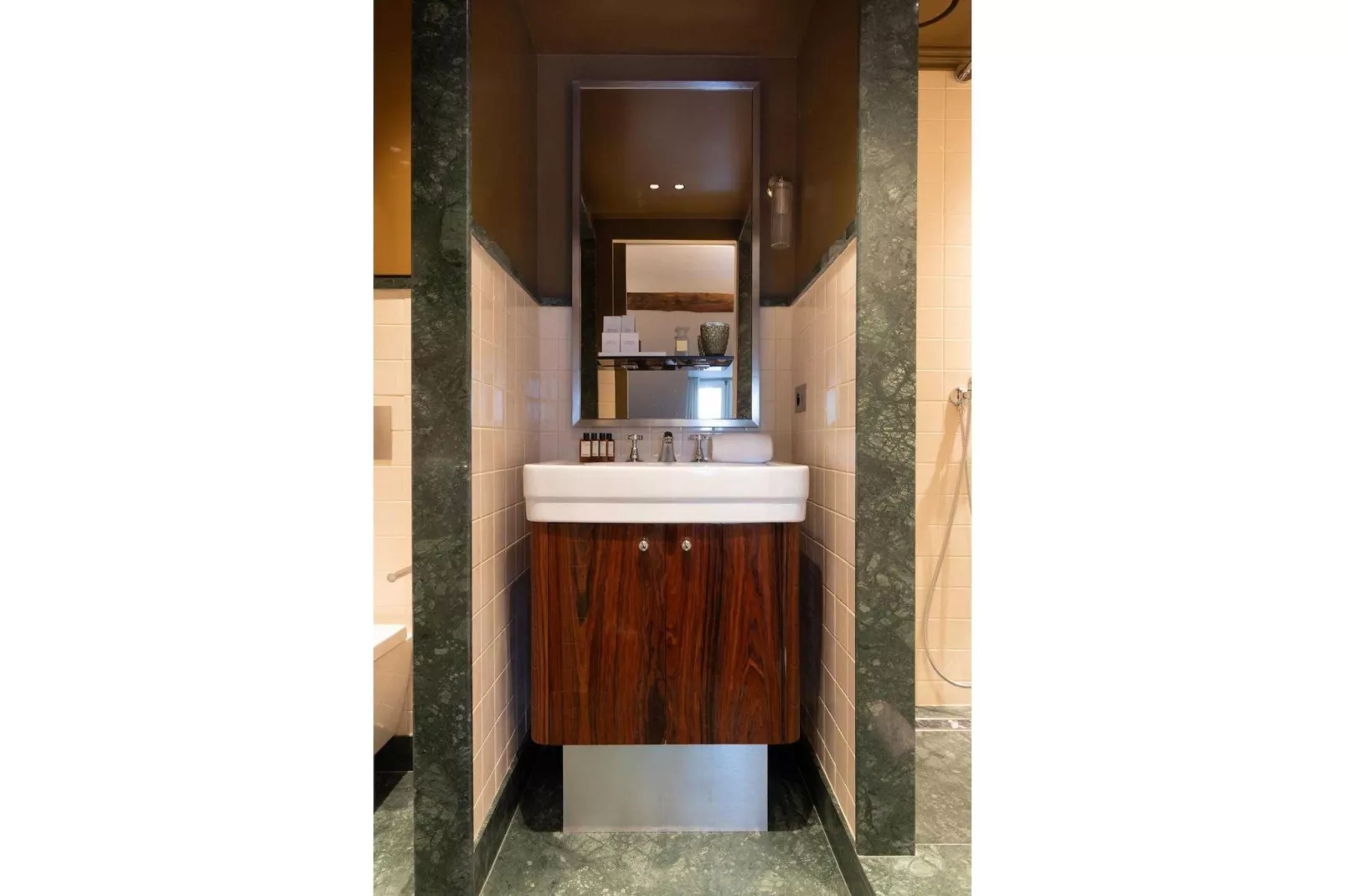 Hotel Palais - Standard Double Room - CRS-Badkamer