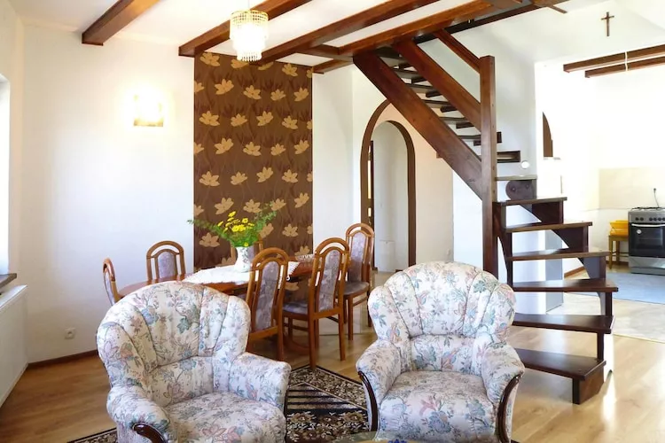Apartament wakacyjny w Kiedrowicach dla max 6 osób-Woonkamer