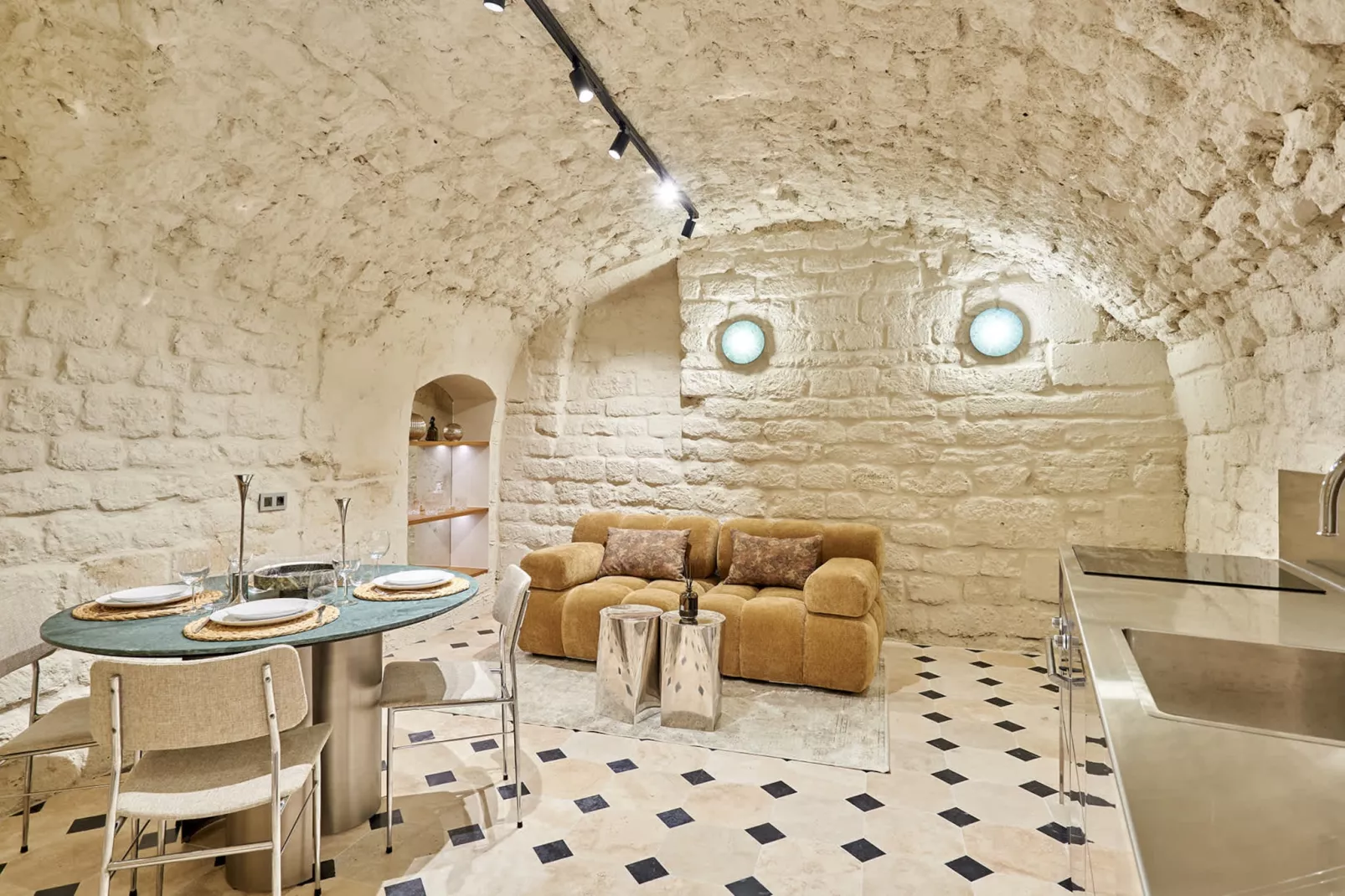 TURENNE 85 - Niet-getagd