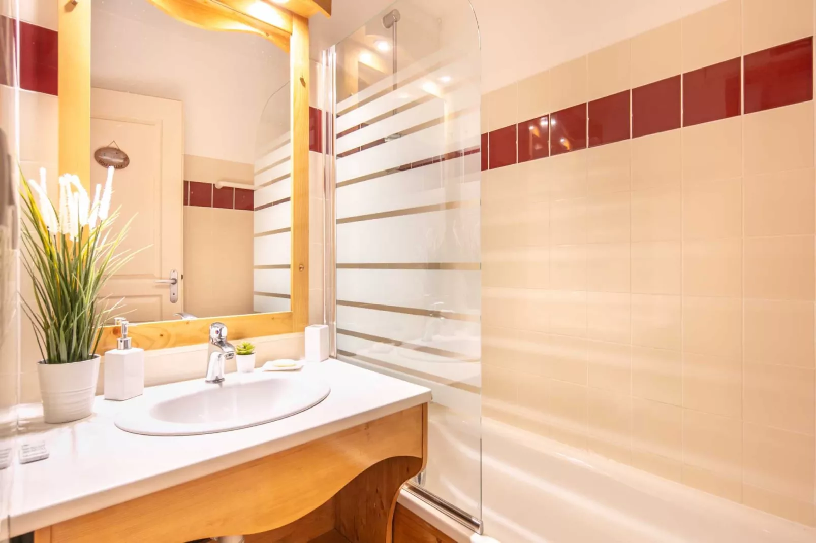 V. DU BACHAT - JOUBARBES N°03 - 2P4-Badkamer