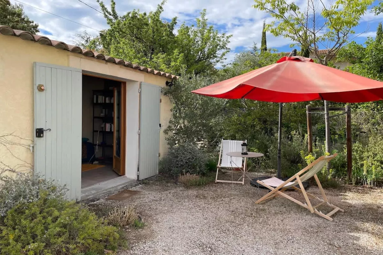 Studio Idéal pour des moments d'exceptions-Buitenkant zomer