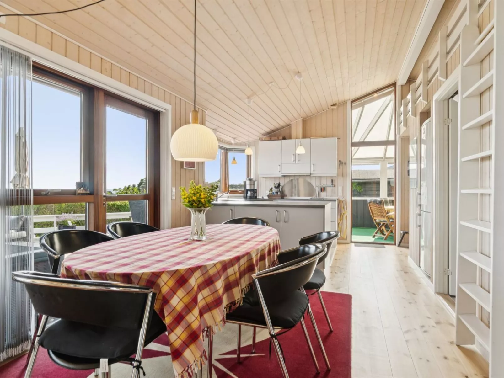 "Viggo" - 200m from the sea-Binnen