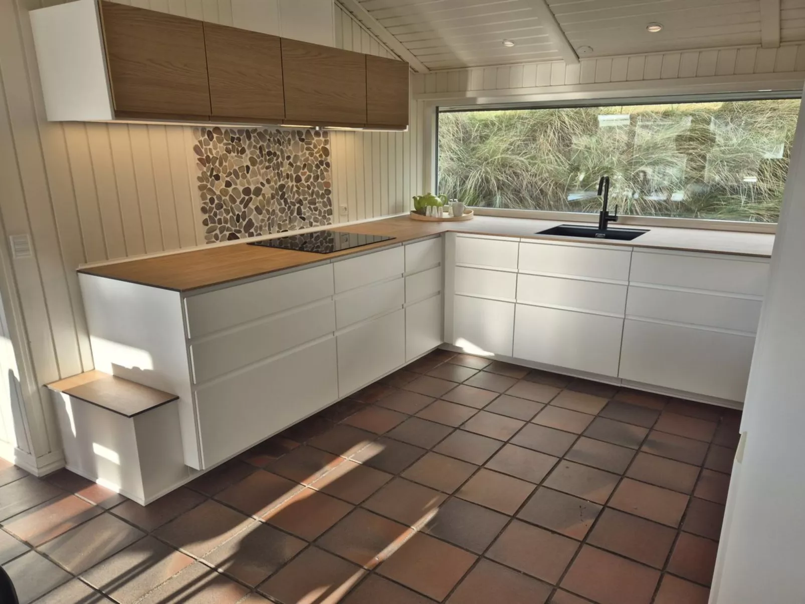 "Nimrod" - 70m from the sea-Binnen