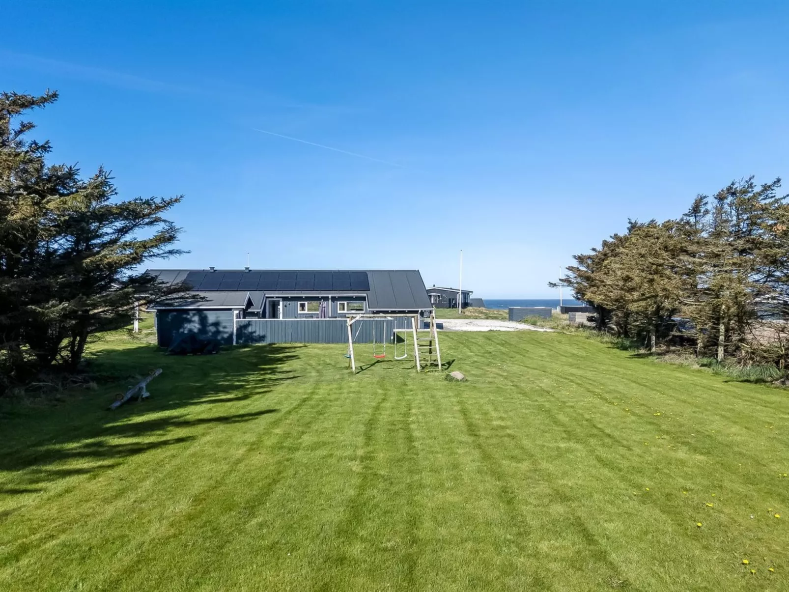 "Månviva" - 250m from the sea - Buiten