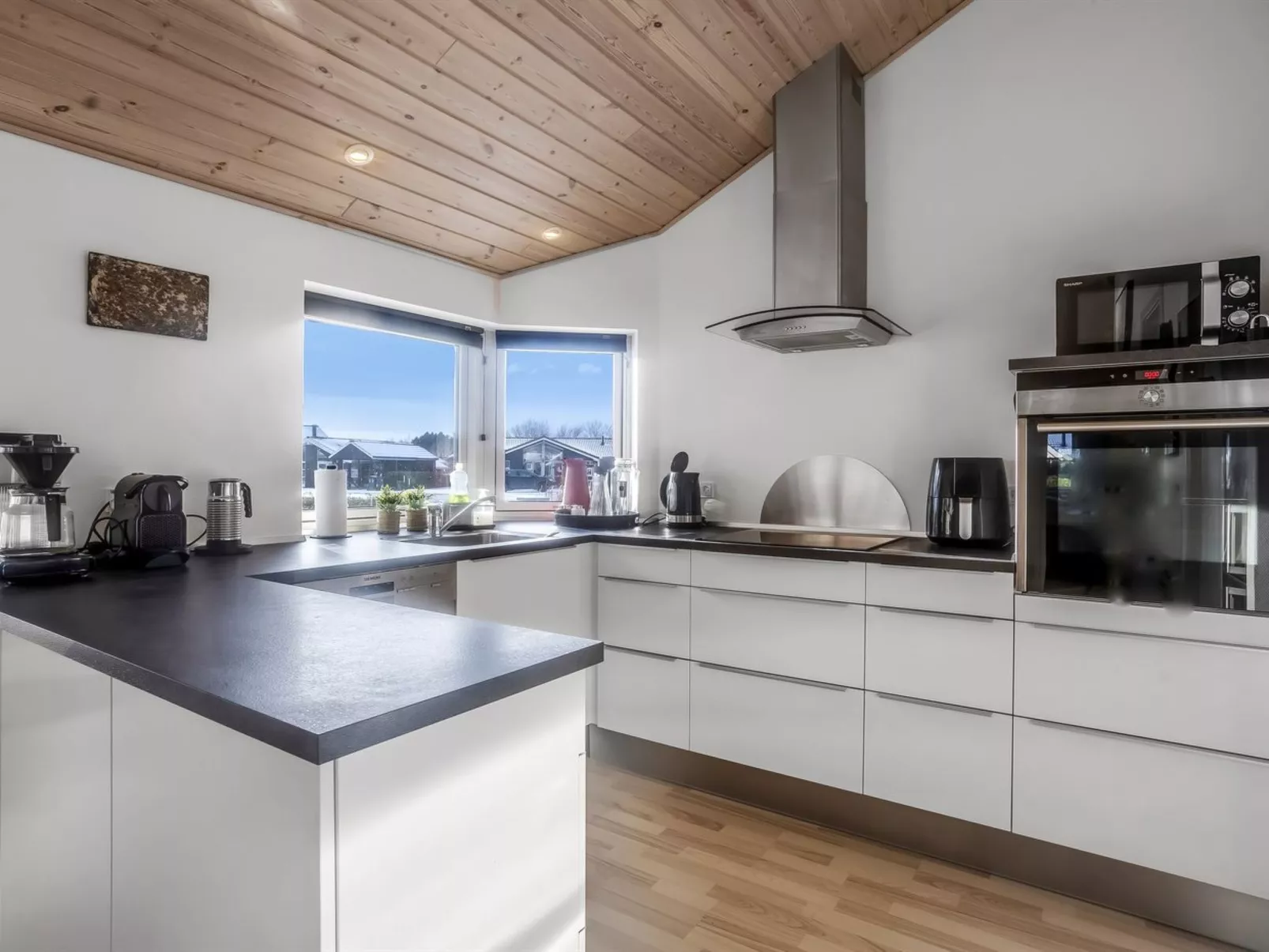 "Østmar" - 1.3km from the sea - Binnen