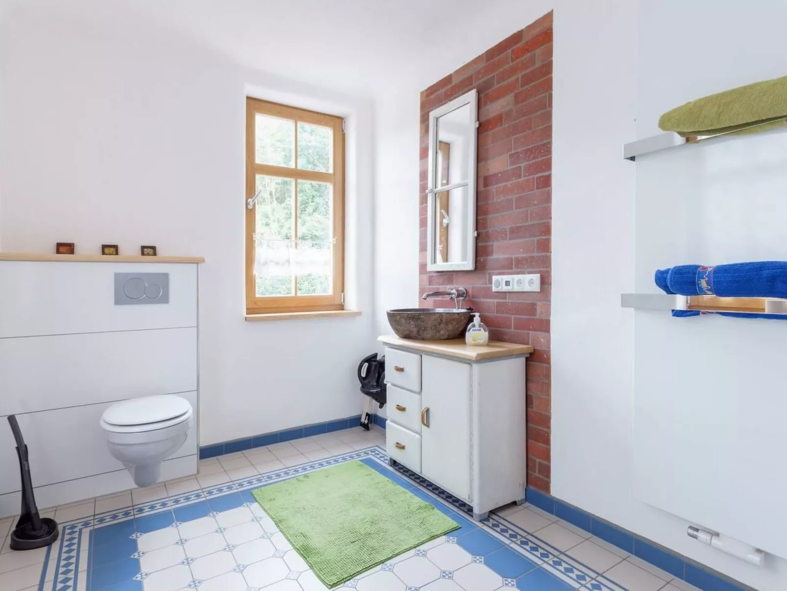 Komfortable Ferienwohnung in Paulinzella mit Großem Garten - Image-tags.info