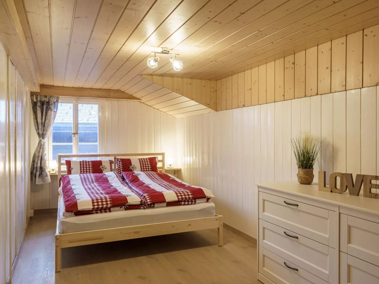 StayBrienz House - Image-tags.info