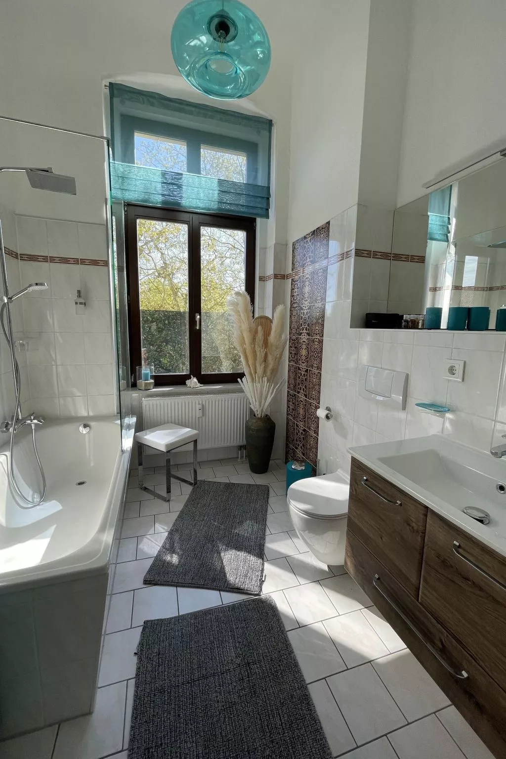 Design Apartment II, hell, 35 Quadratmeter, Zentral zu Grenze Altstadt Park, Gr - Image-tags.info