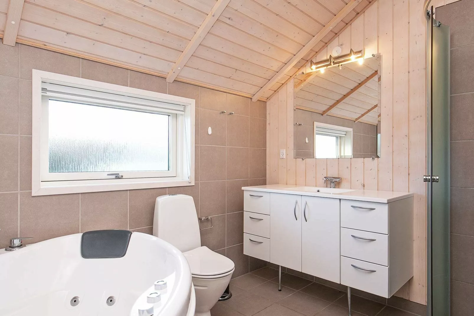 8 persoons vakantie huis in Humble-By Traum-Binnen