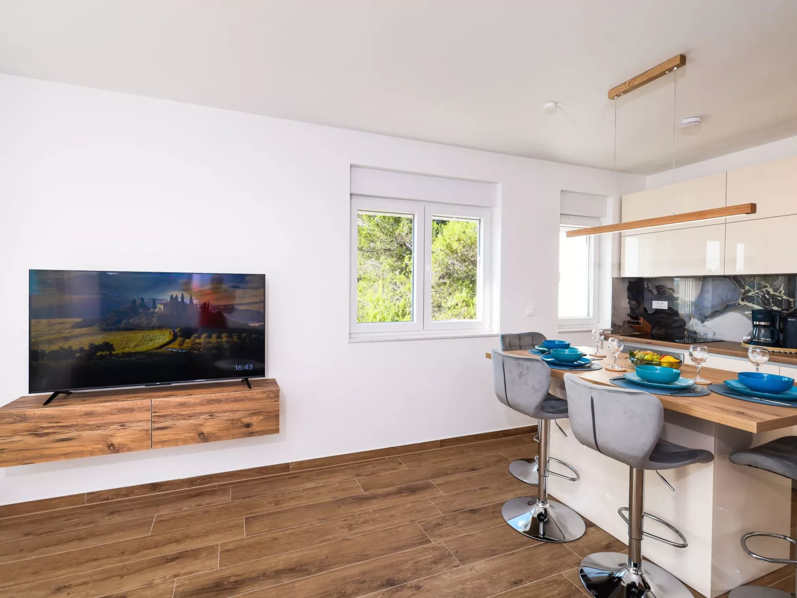 ELA Apartment - Image-tags.info