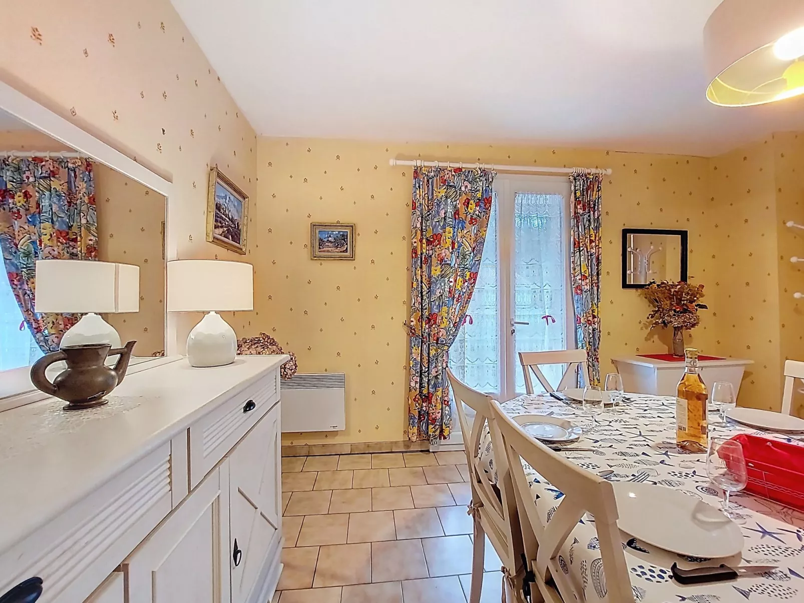 Les Alouettes - Binnen