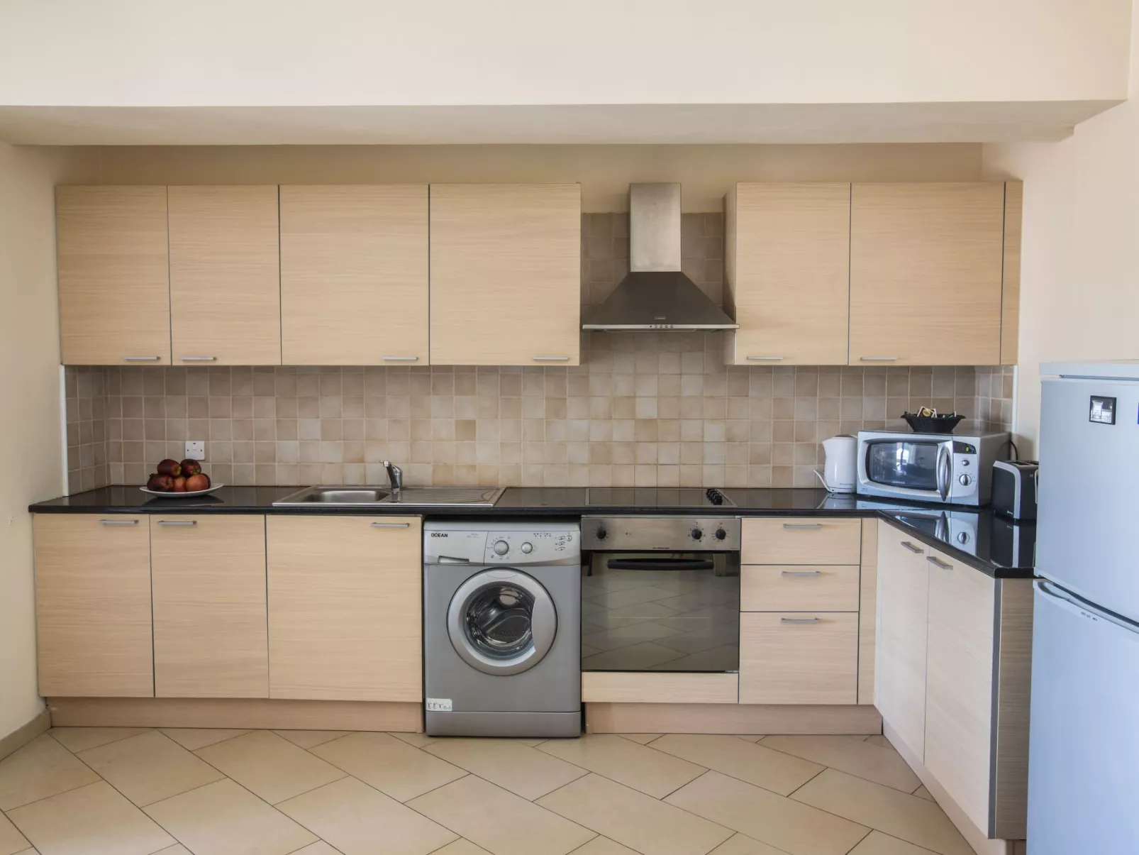 Geräumige Wohnung mit Gemeinschaftspool - Image-tags.info