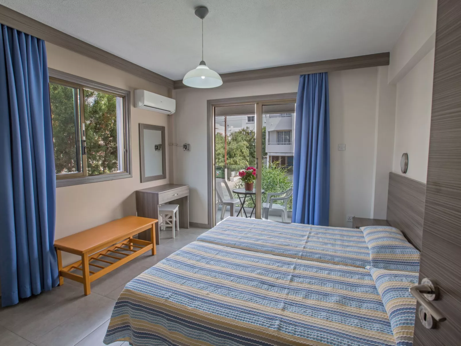 Helle Ferienwohnung mit Balkon - Image-tags.info