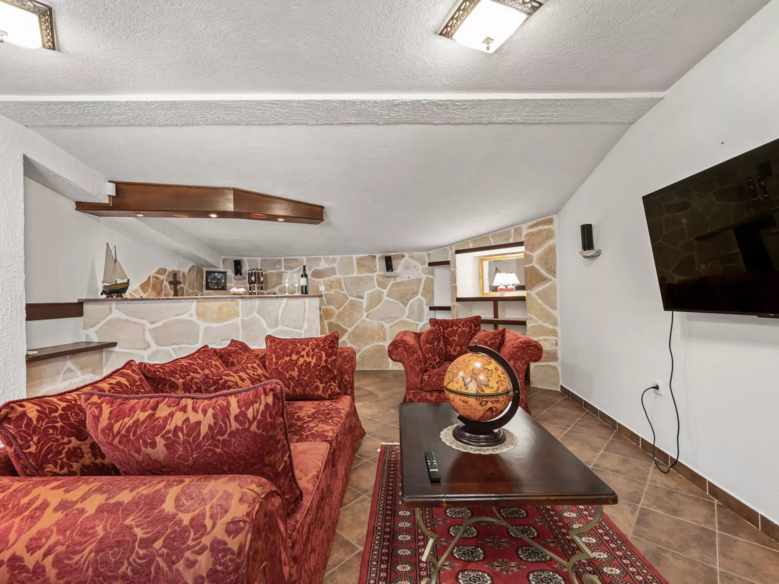 Villa Anna Varos - Image-tags.info