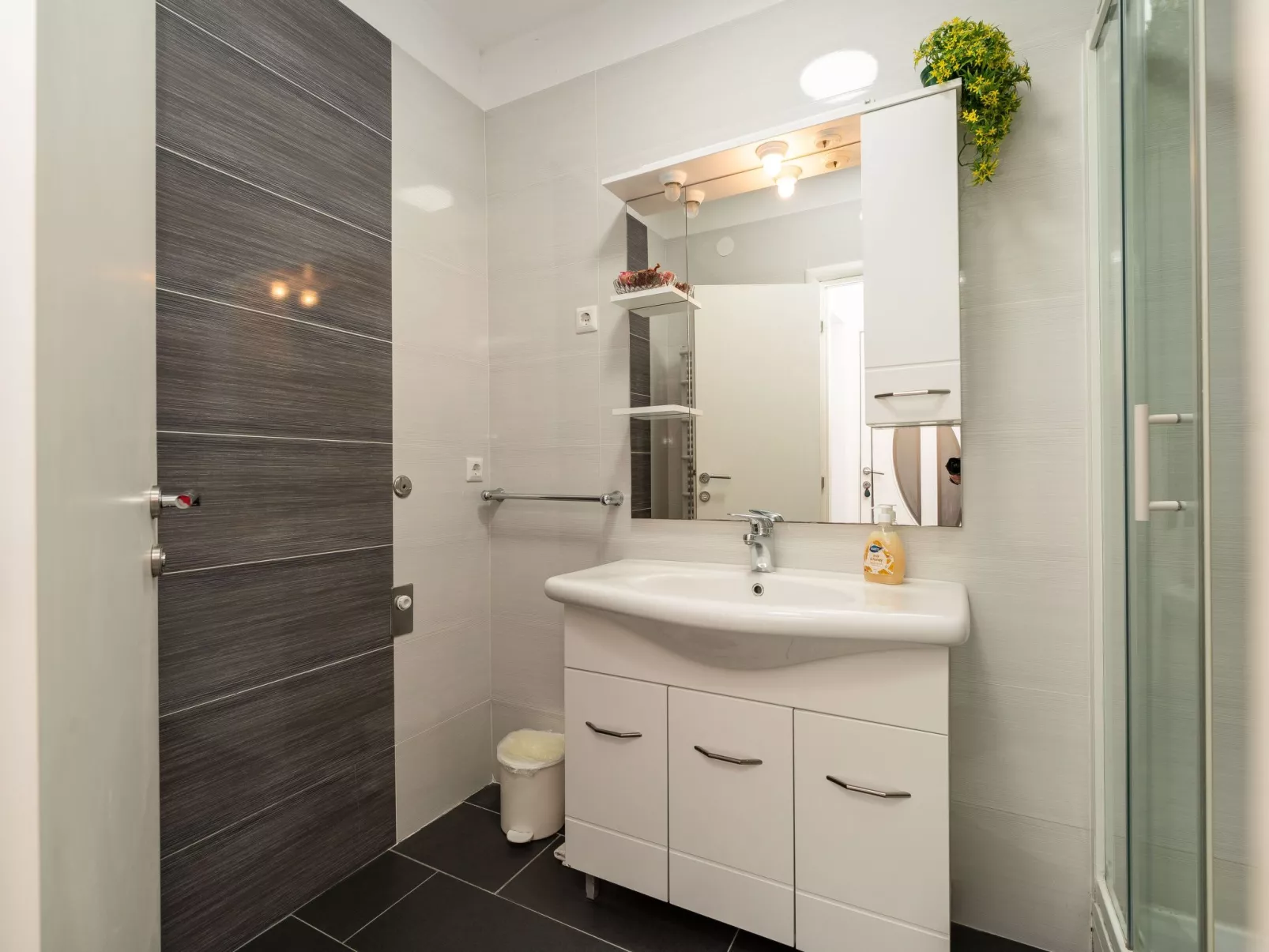 Apartment Grbic 4 - Image-tags.info