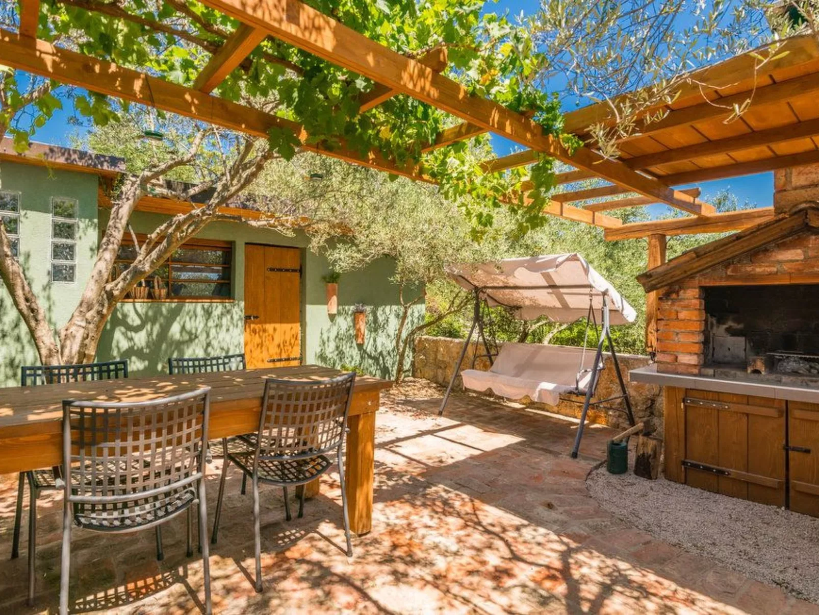 Haus mit Pool, 50 Meter vom Meer entfernt - Image-tags.info