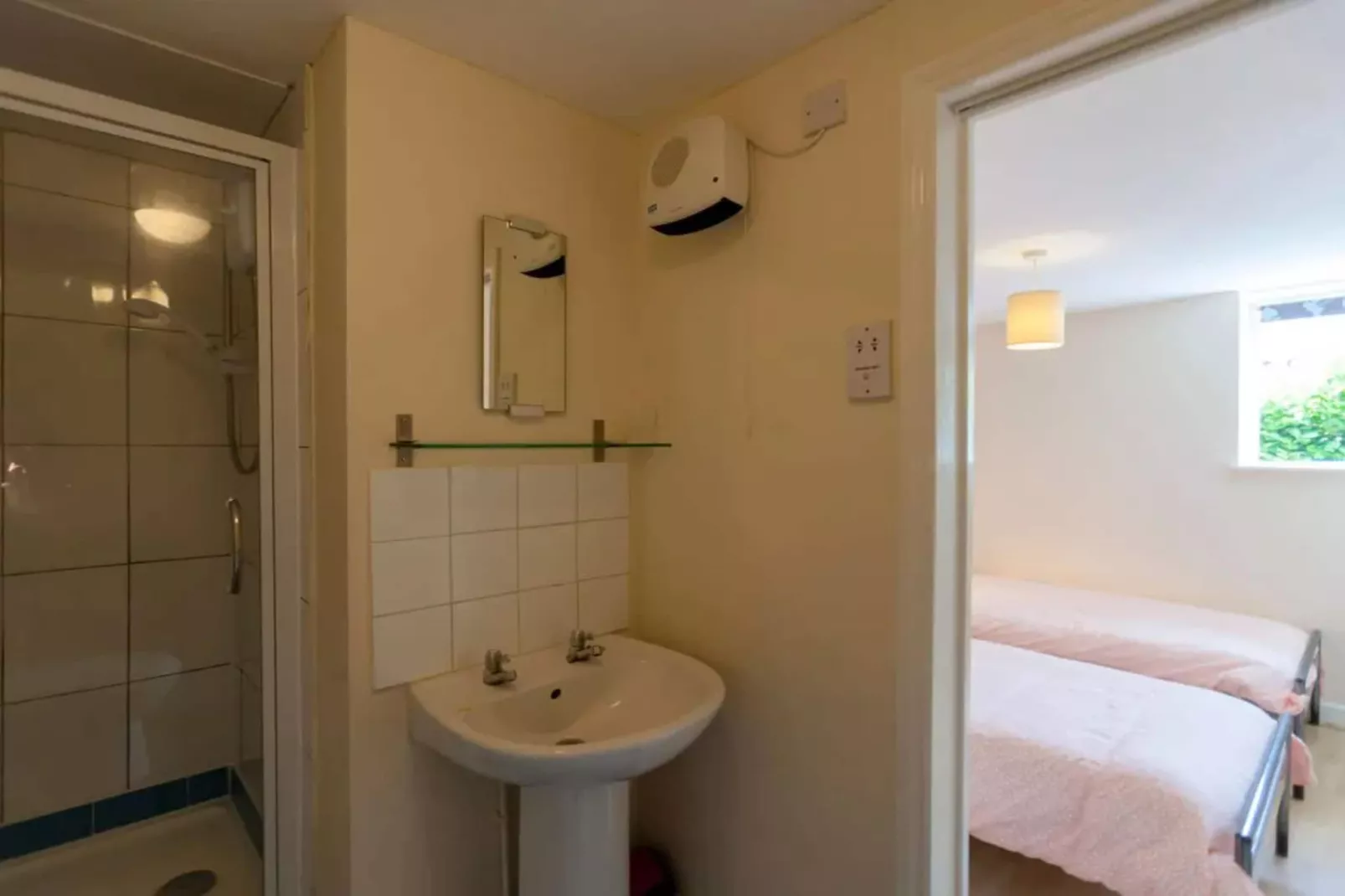 1 Stables - Badkamer