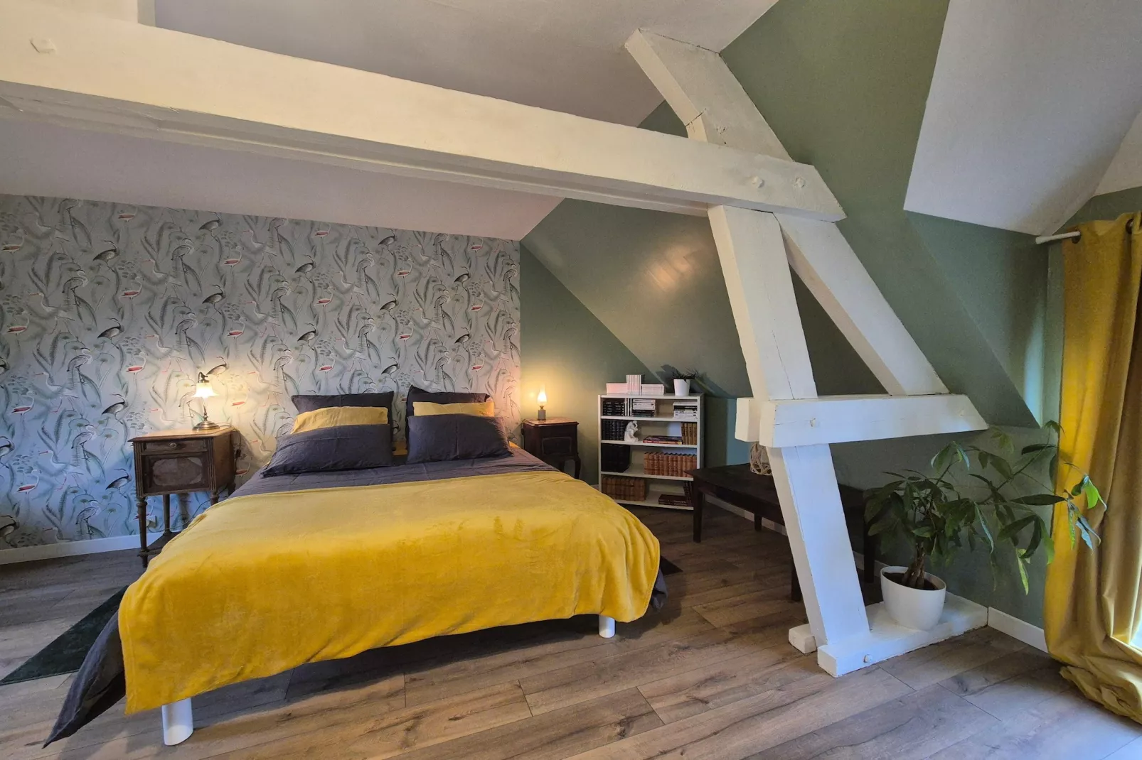 Studio au 1er étage