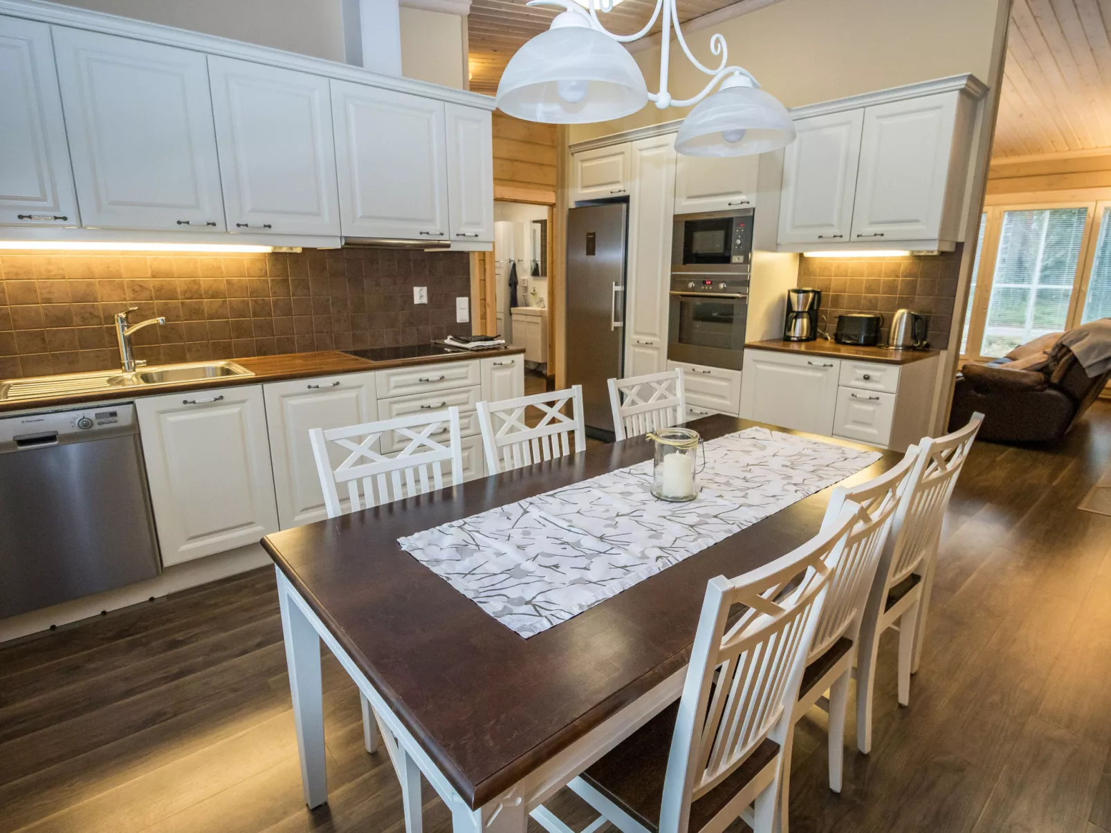 Villa wilhelmiina - Binnen