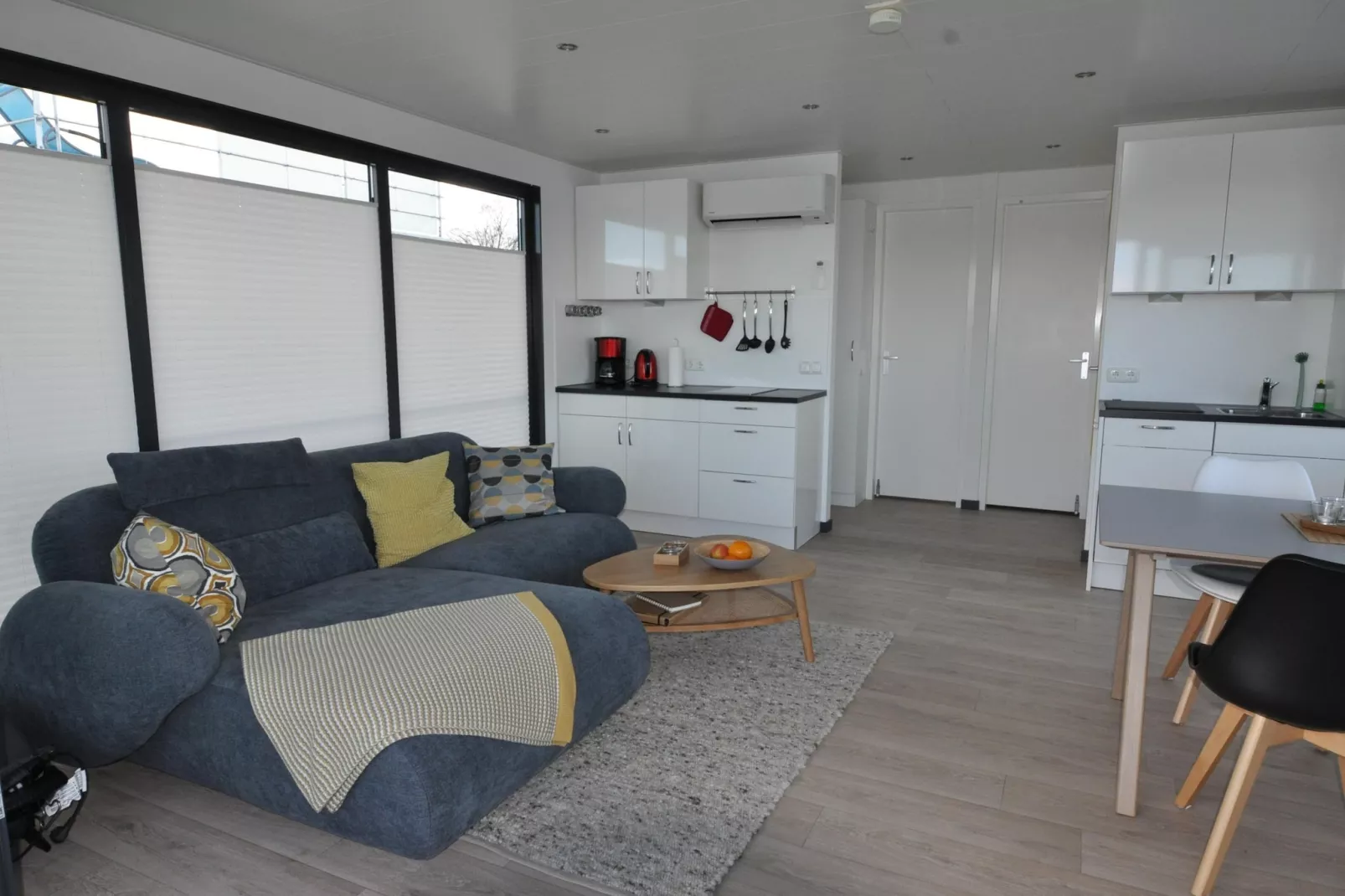 Floating House Rosi - Woonkamer