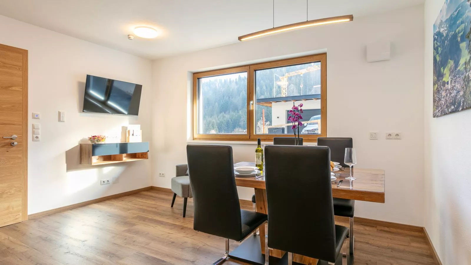 OberhAUSZEIT - Eetkamer