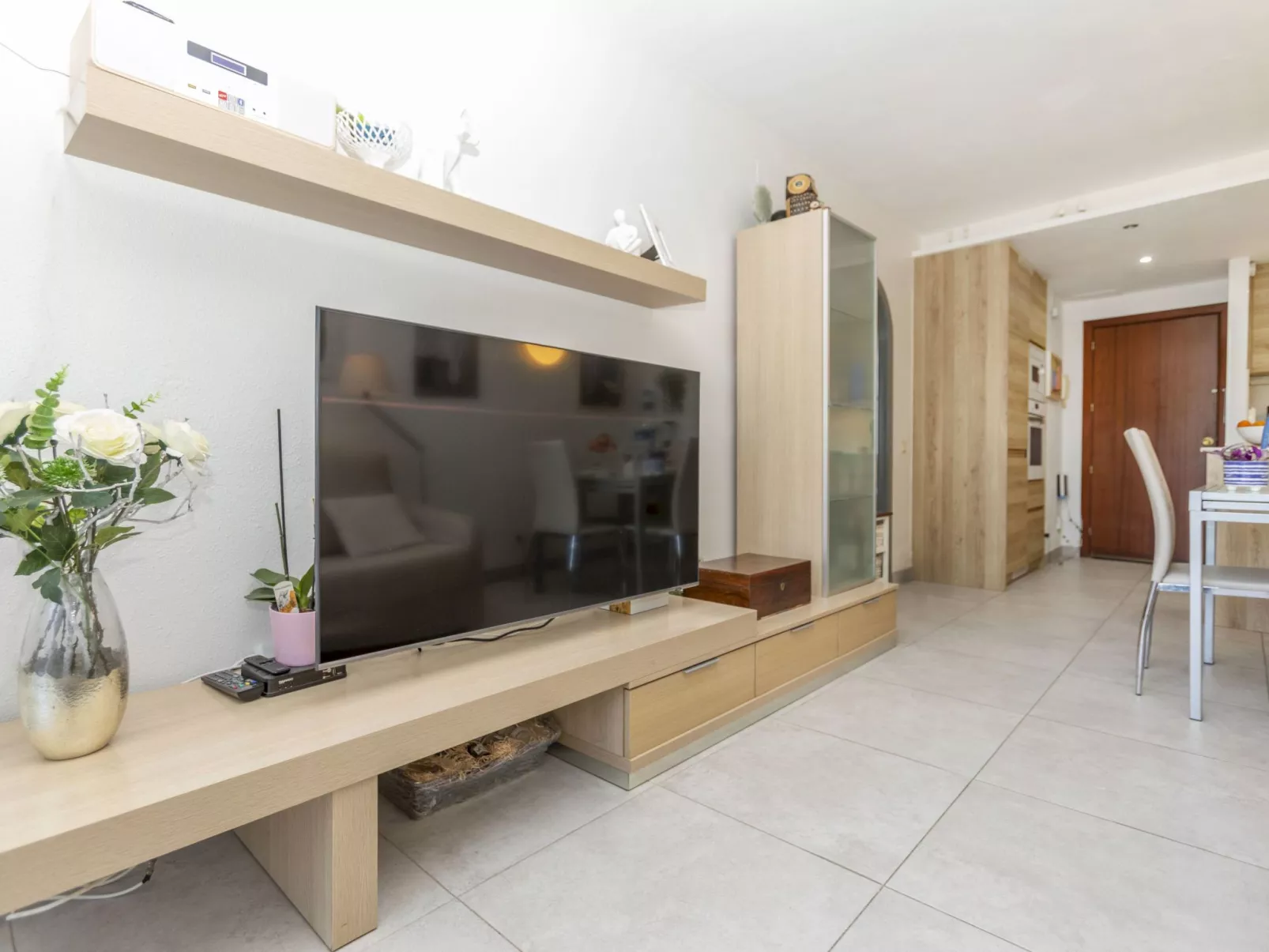 Los Pelicanos V - Binnen