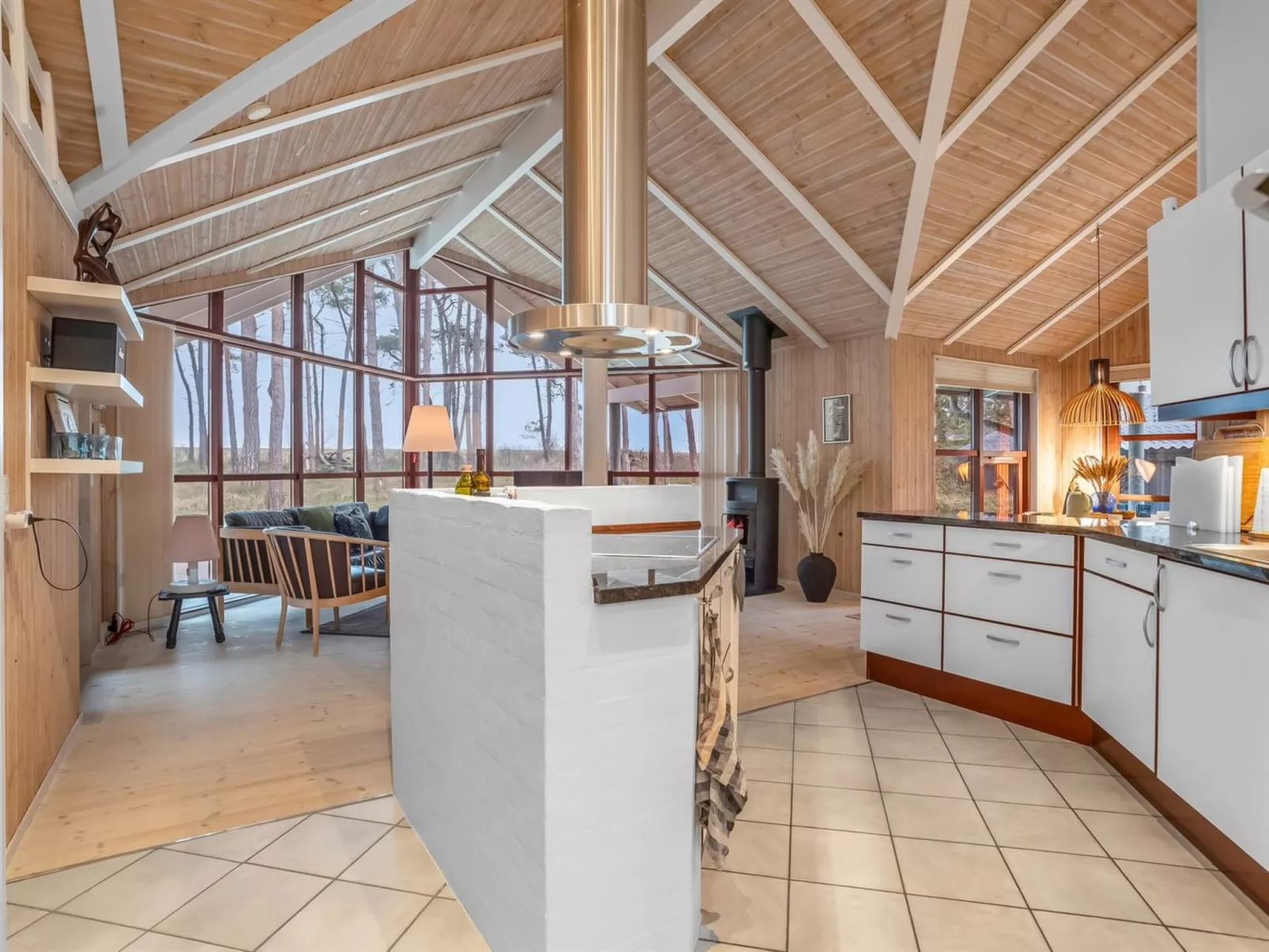 "Groa" - 50m from the sea - Binnen