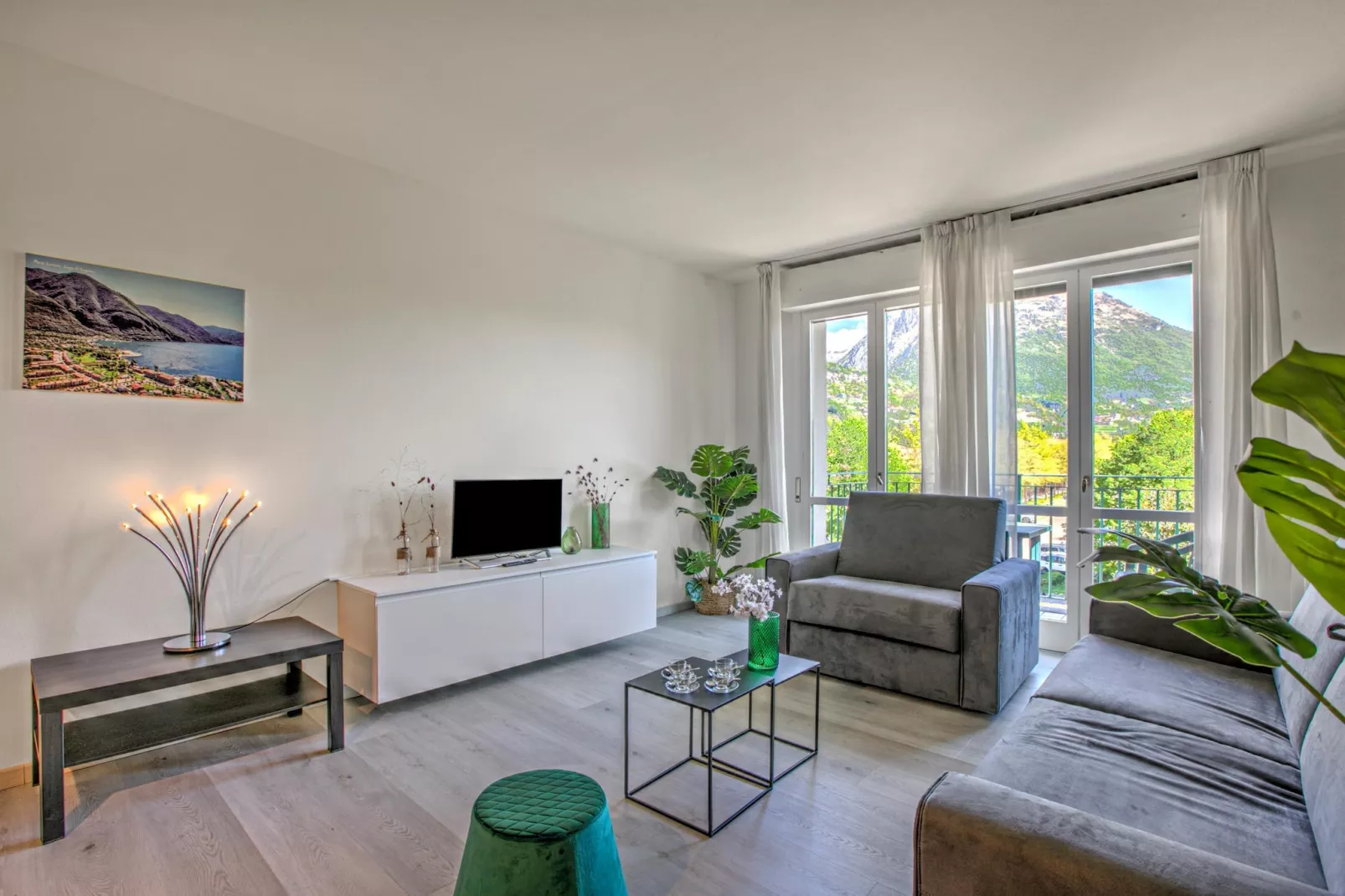 RESIDENCE PORTO LETIZIA - PALACE-1ROOM APT 4 PAX MOUNTAIN VIEW DELUXE8204 - P1MD4 - Woonkamer