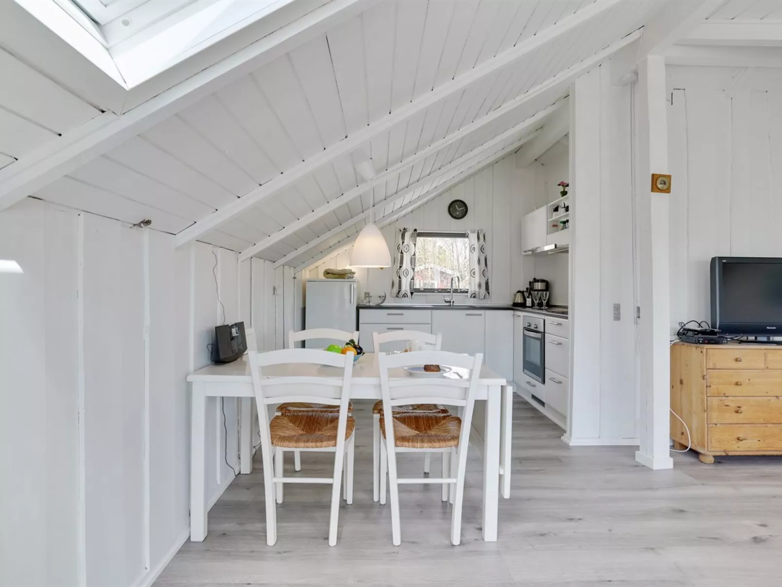 "Roderich" - 400m from the sea - Binnen