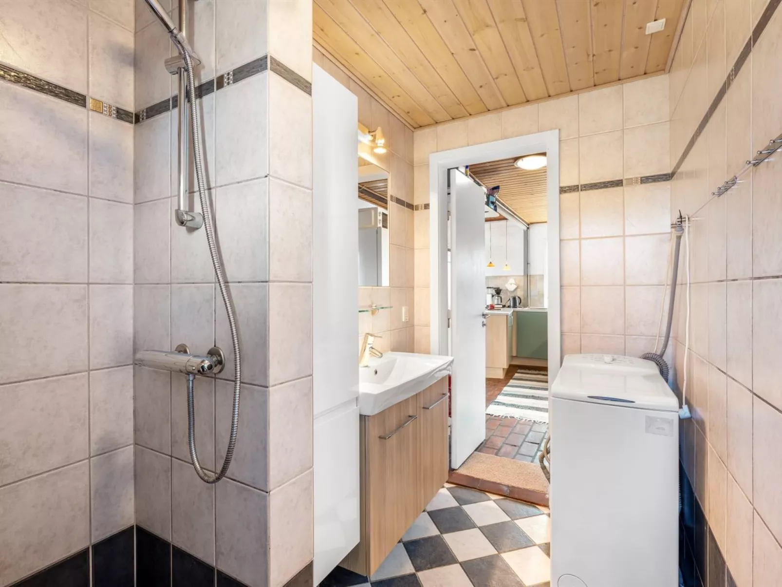 "Trugot" - 450m to the fjord - Binnen