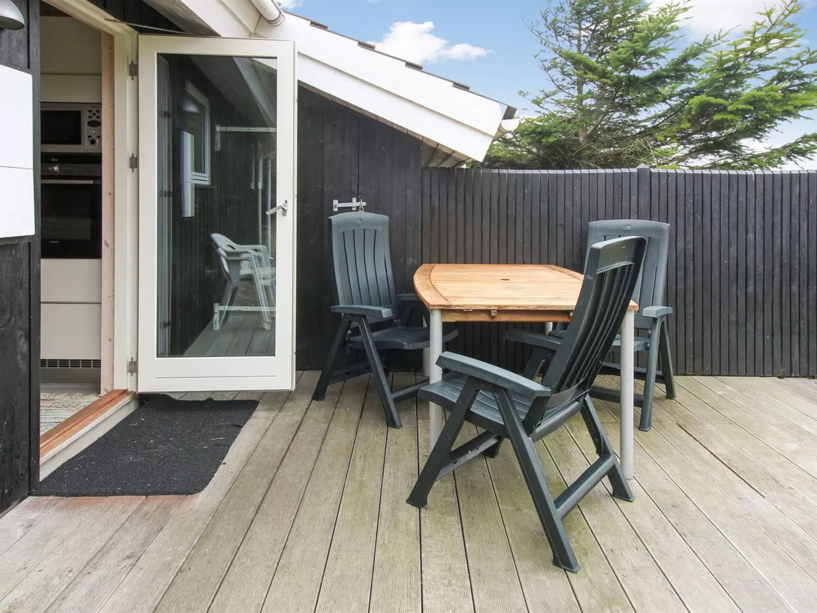 "Griselda" - 700m from the sea - Buiten