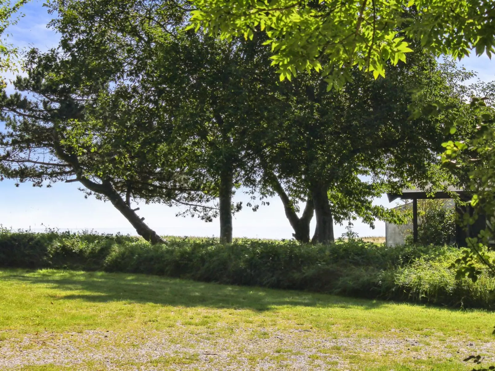 "Lilla" - 120m from the sea - Buiten