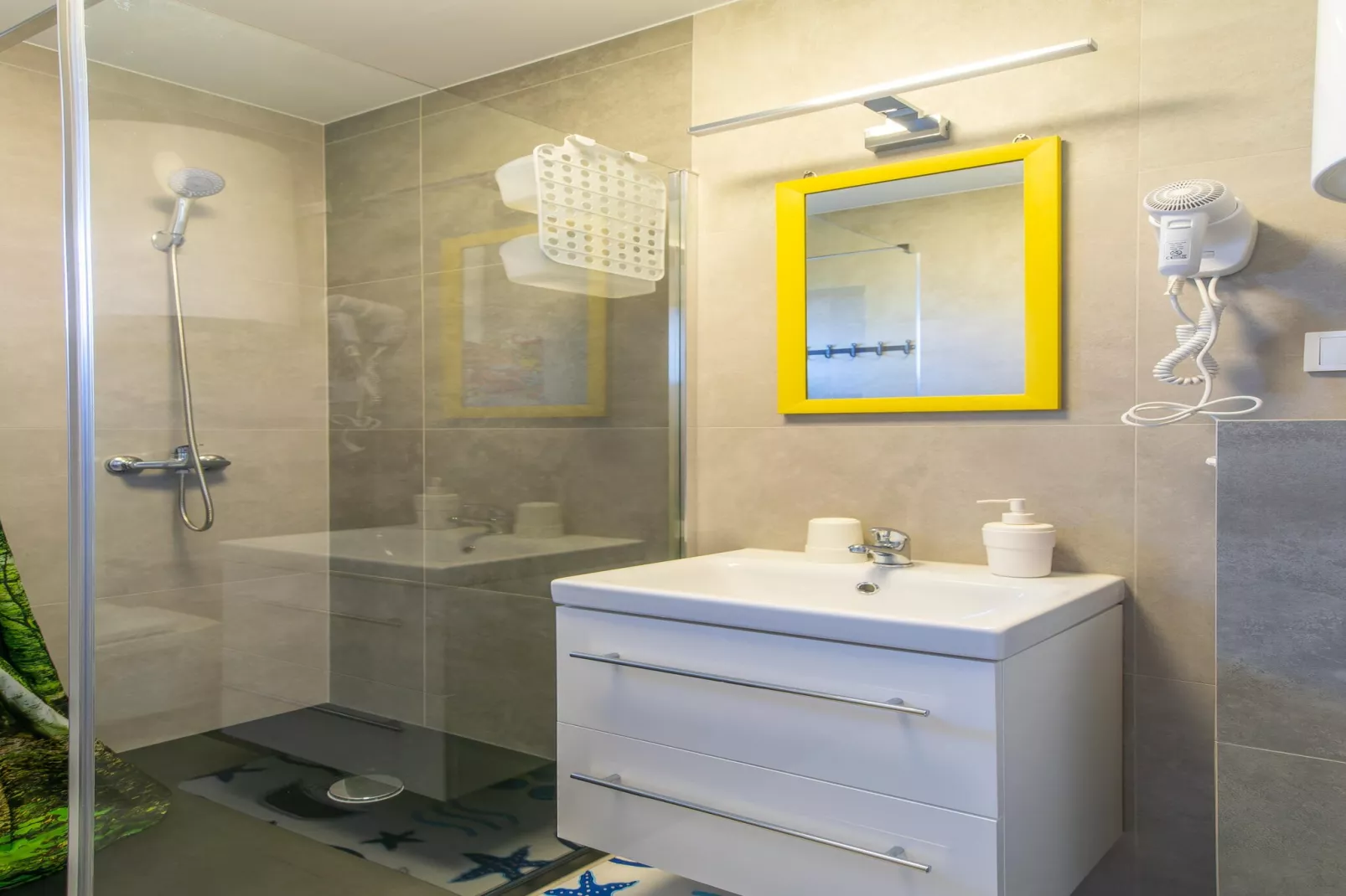 Domki Trebor dla 6 osób - Badkamer