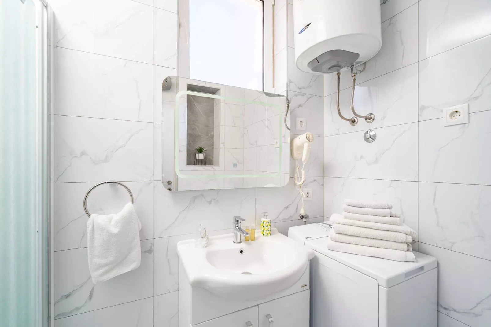 Apartments Senjo - One Bedroom Apartment with Balcony and Sea View (4 adults) (Apartman 3)-Badkamer