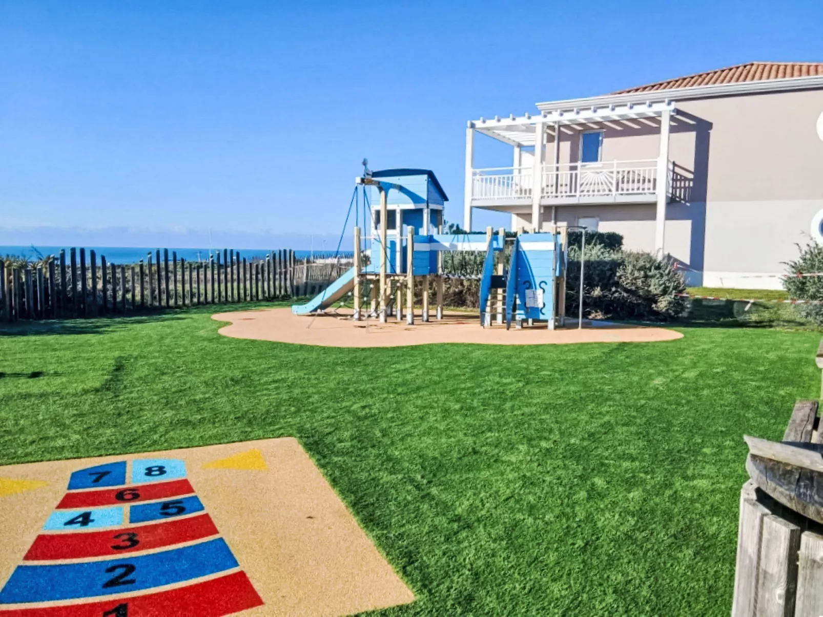 Ocean for ever-Buiten