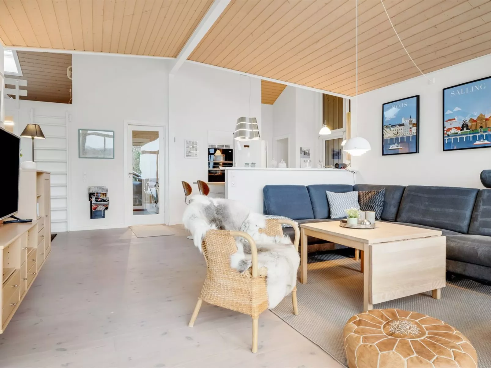 "Nico" - 70m to the fjord - Binnen