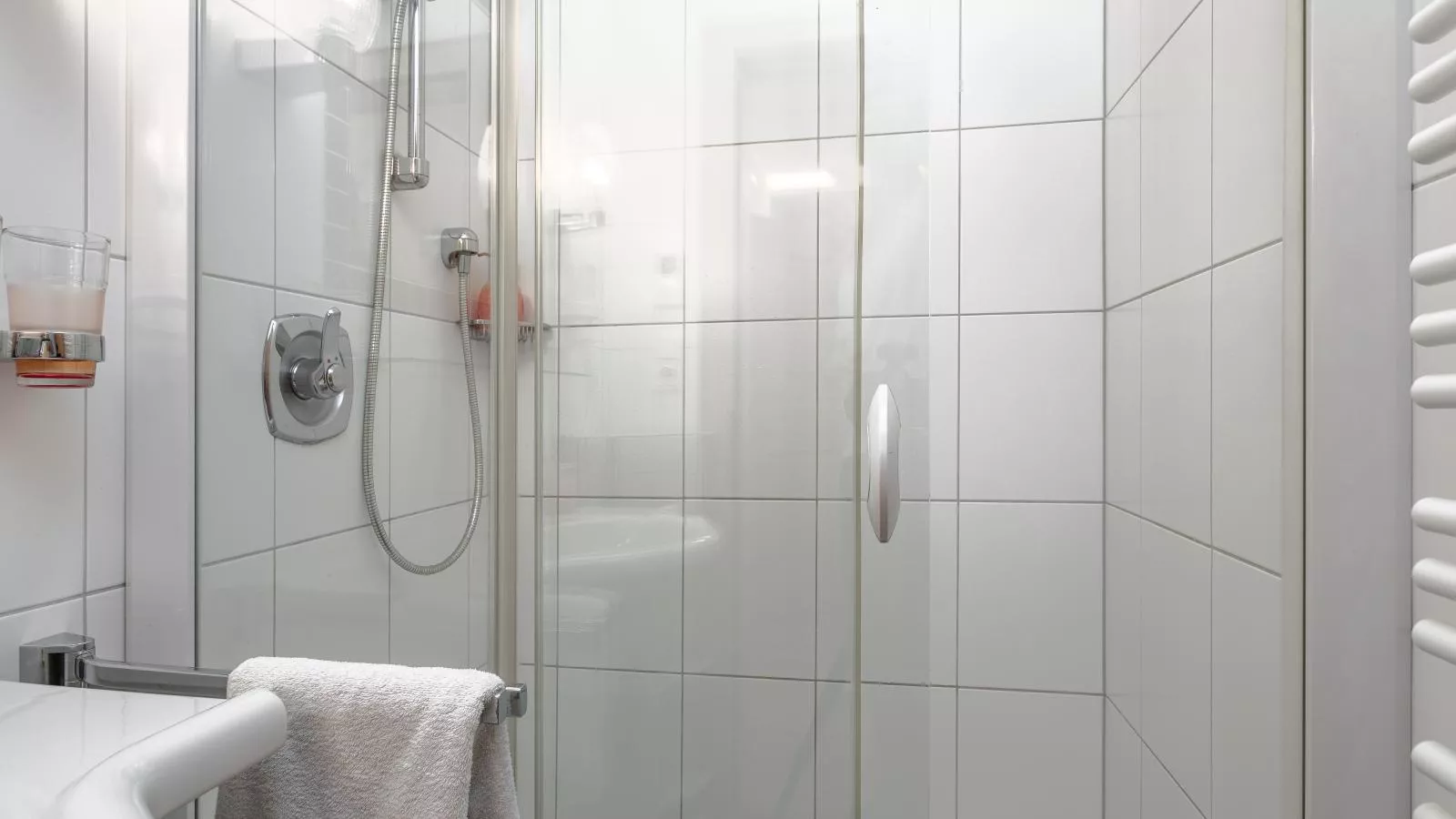 Landhaus Marchfeld Top 3-Badkamer