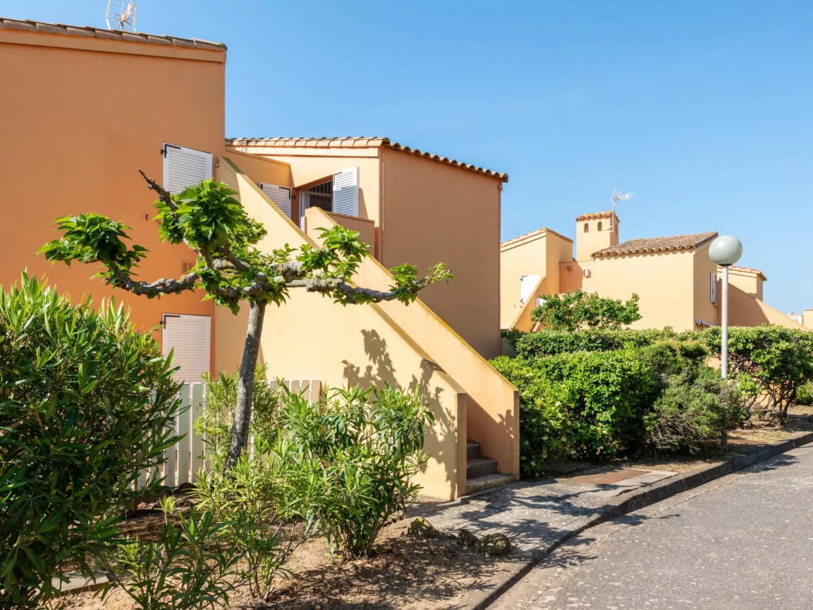 Les 4 Soleils AB-Buiten