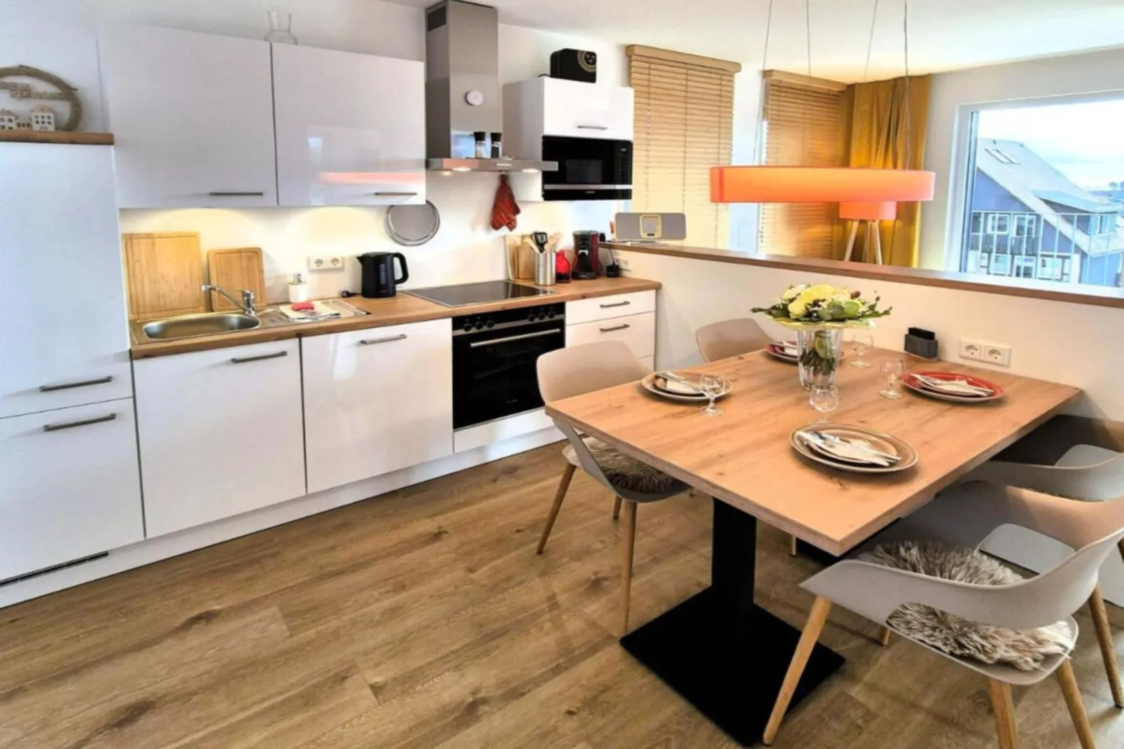 NEW ADD 1 SZ/4 P- Winterberg Appartement 21141 Penthouse-Keuken