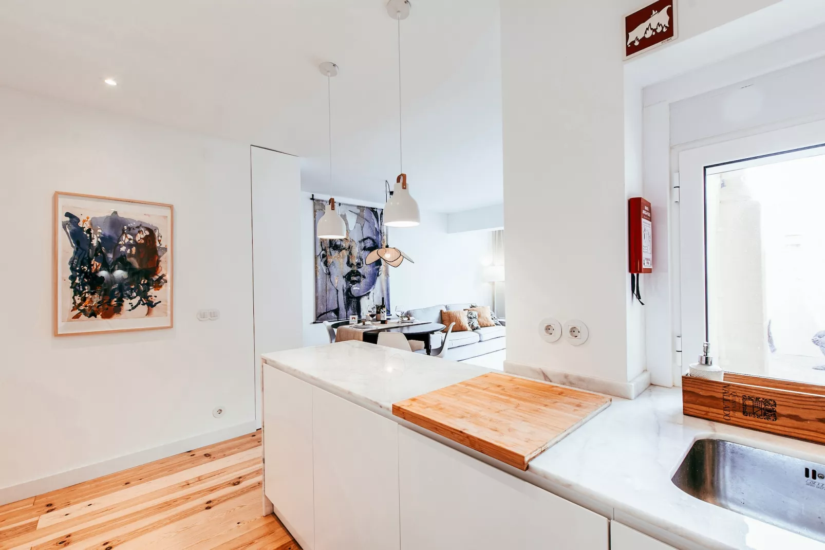 Modern & Charming Alges by GT House-Keuken