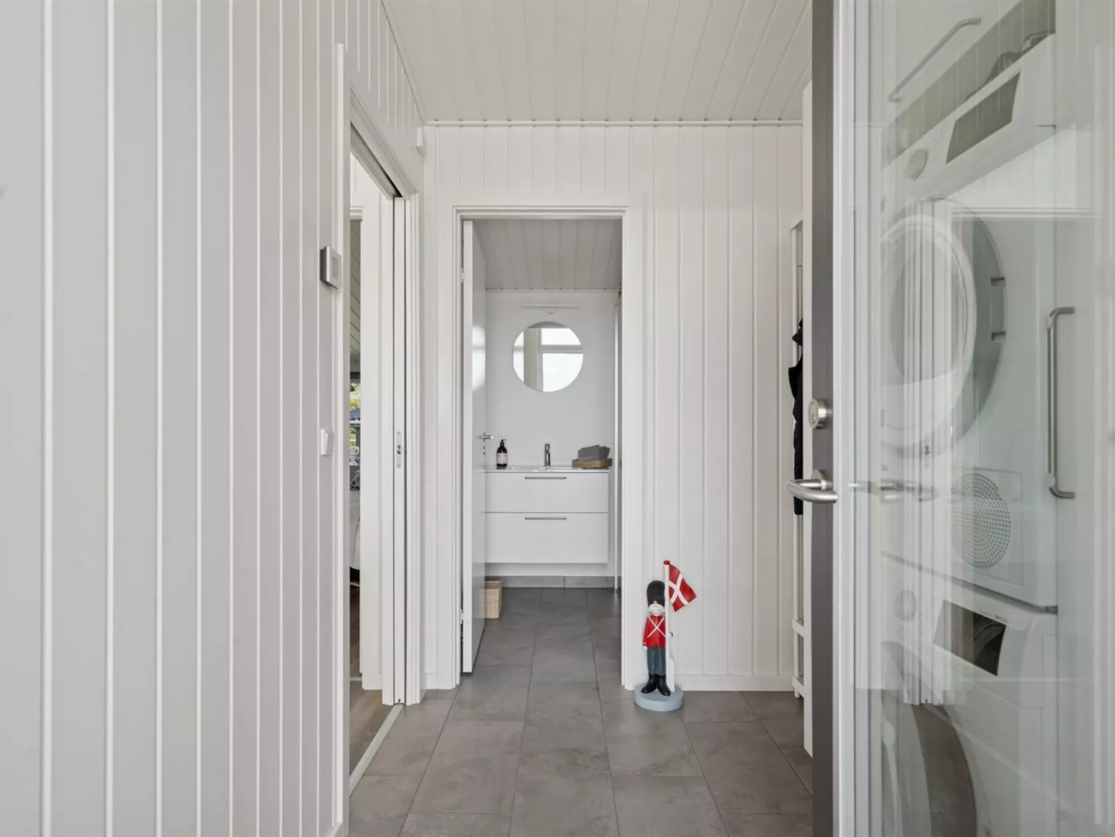 "Eljas" - 10m from the sea-Binnen